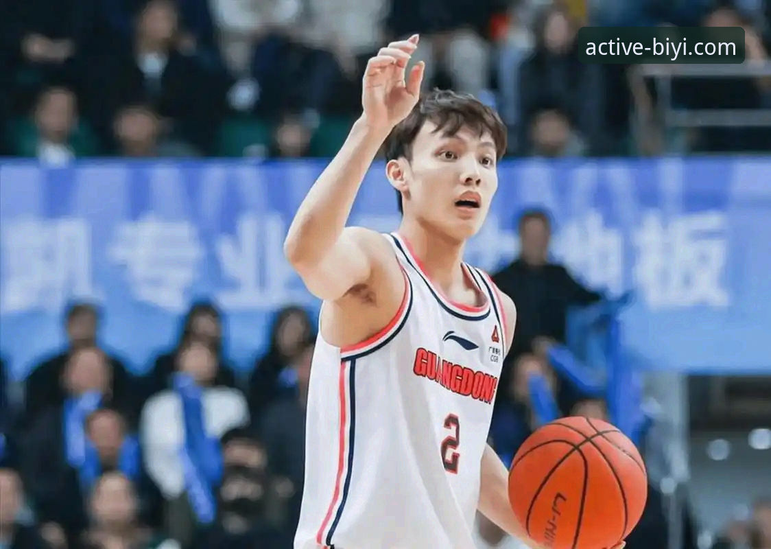 广东逆转宁波背后，球员暴走与战术短板如何影响比赛走向？